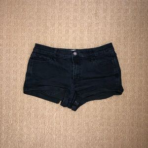 Hollister high rise shorts in black size: 31 (13)